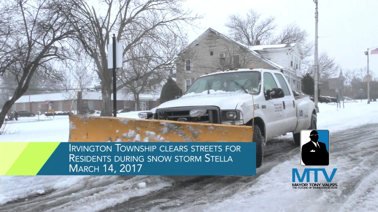 Mayor Tony Vauss Oversees Snowstorm Cleanup